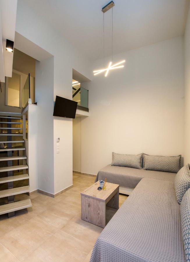 Mr & Mrs K Lofts Appartement Potos Buitenkant foto