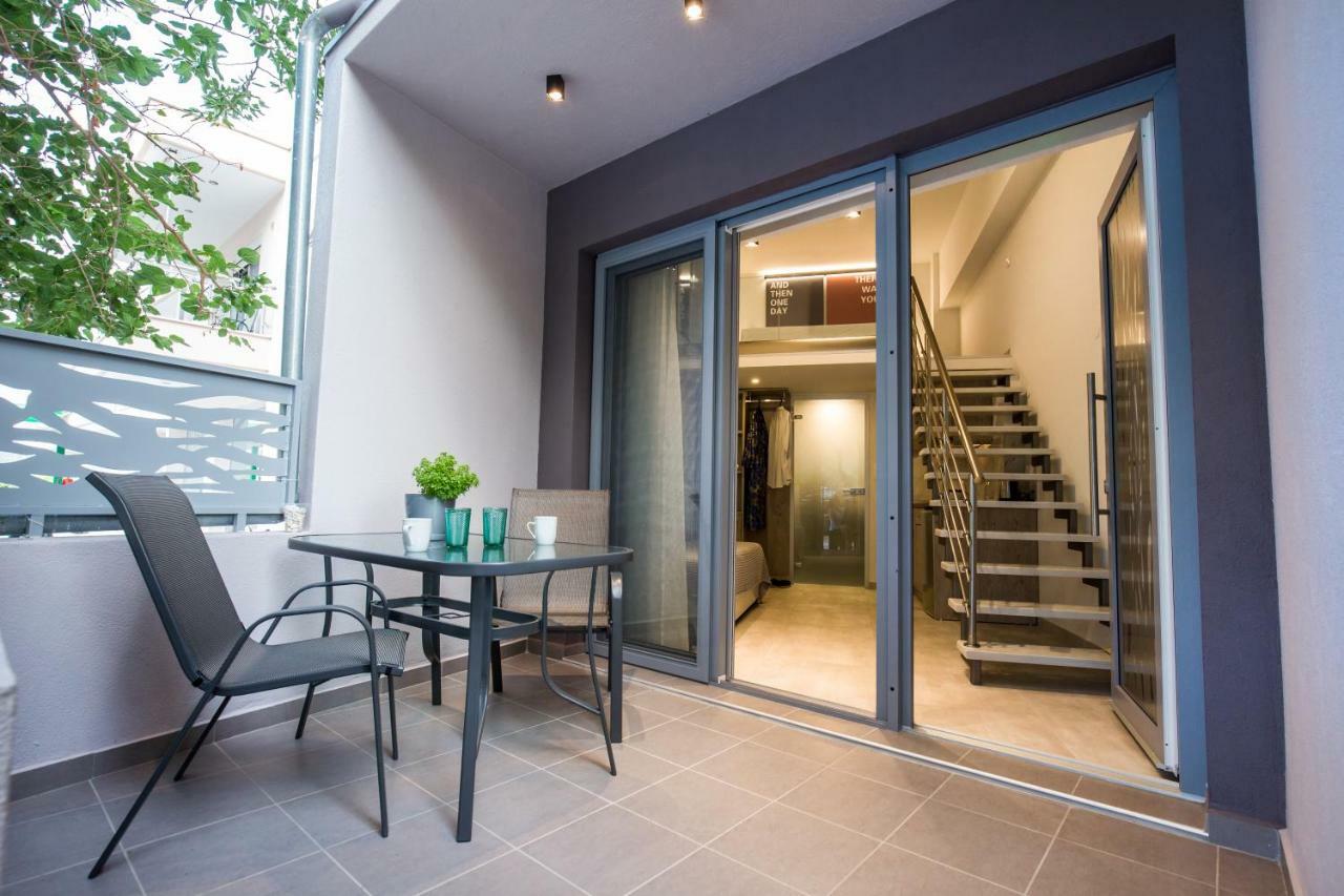 Mr & Mrs K Lofts Appartement Potos Buitenkant foto