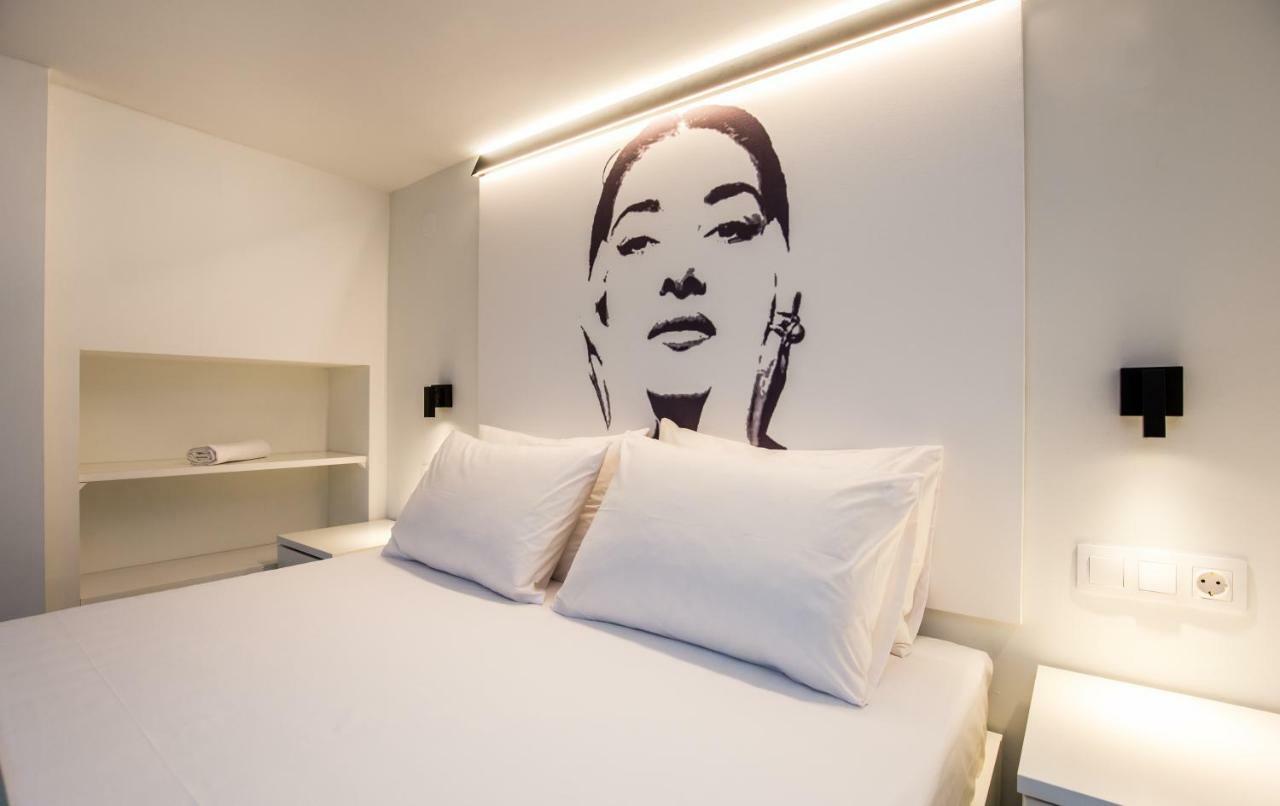 Mr & Mrs K Lofts Appartement Potos Buitenkant foto
